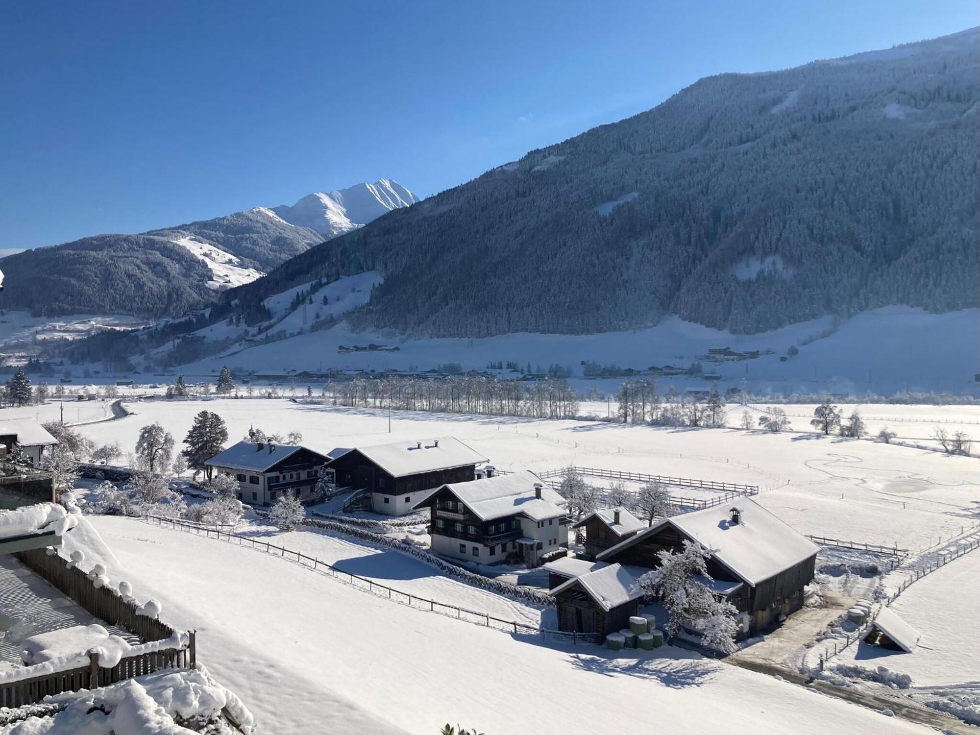 Holiday Apartment In Pinzgau With A Large Terrace 米特西尔 外观 照片
